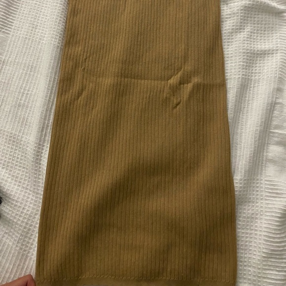 Forever 21 Ribbed Midi skirt - Picture 5 of 5